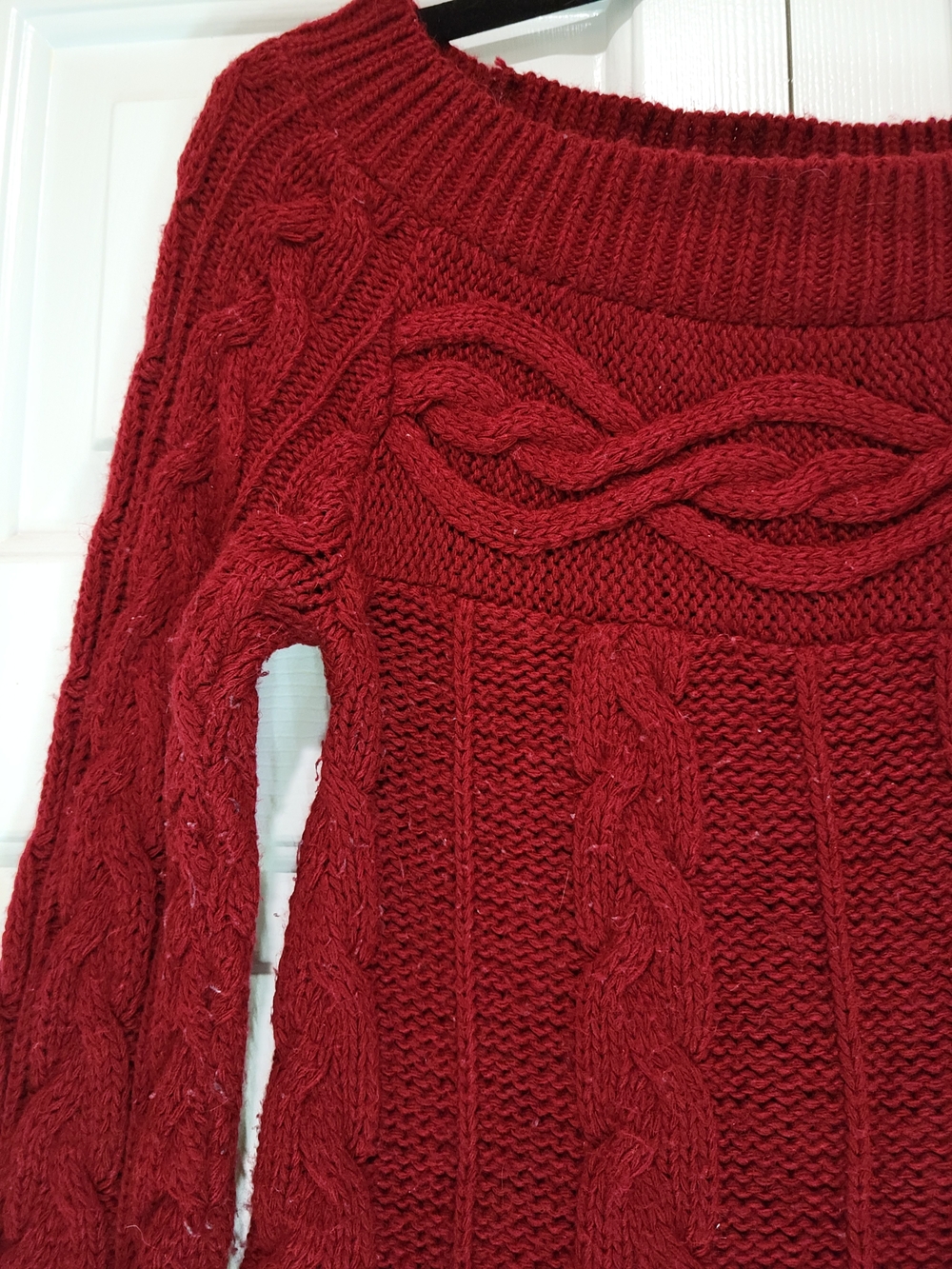 ALLOY Off-the-Shoulder/Boatneck Cable Knit Sweater in Red - Picture 4 of 11